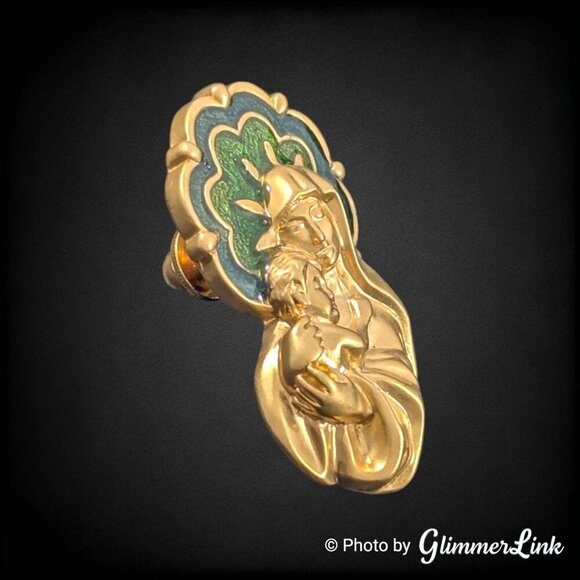 Vintage 90s Avon Madonna & Child Green Enamel Religious Gold Tone Pin - Picture 2 of 7